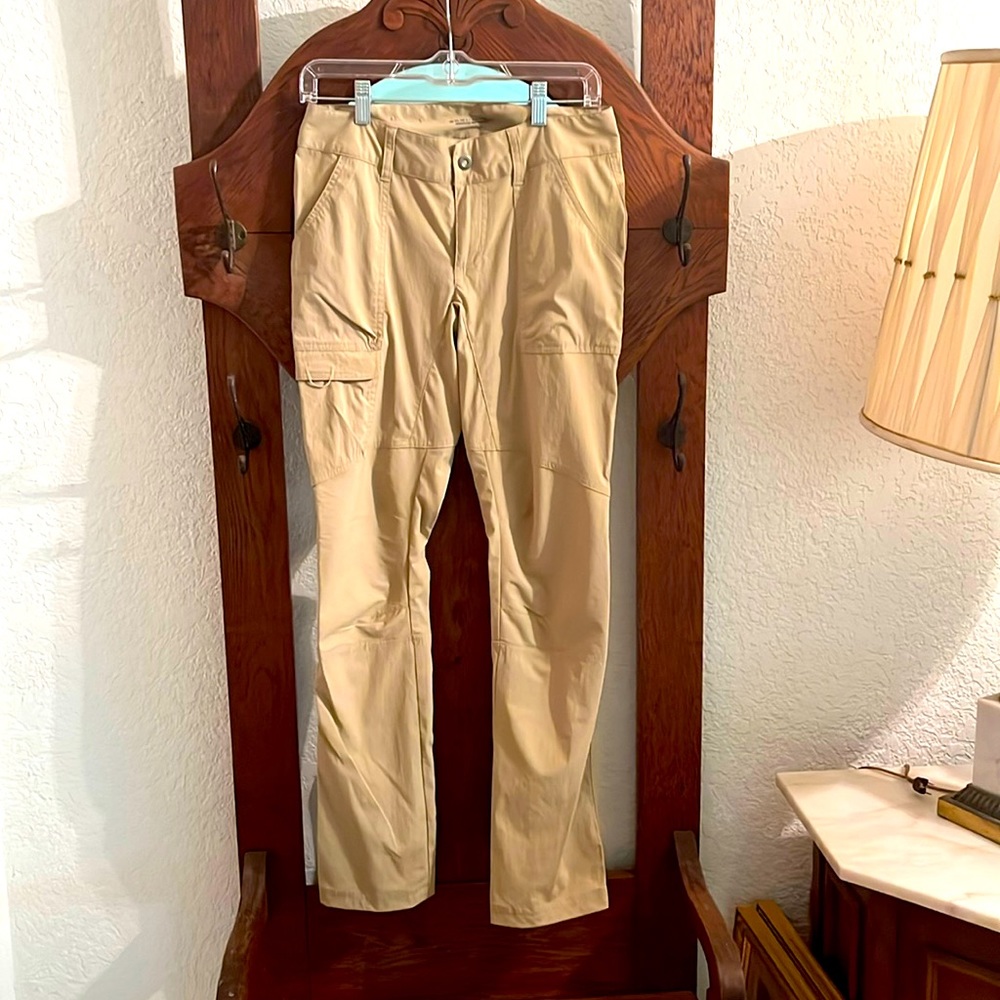 Womens columbia sz4 khaki pants